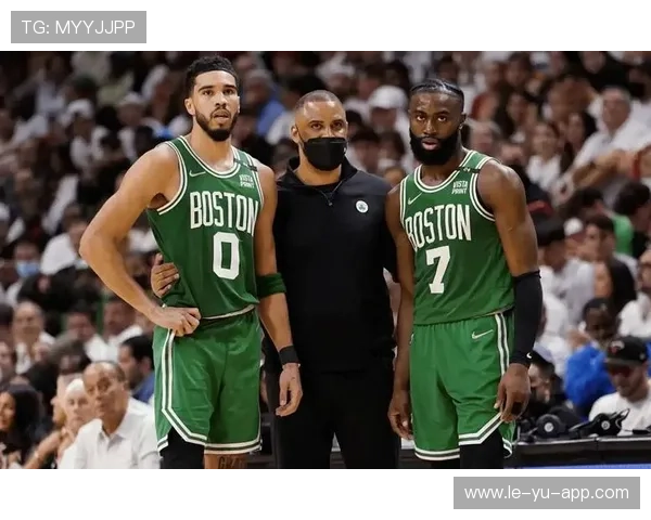 凯尔特人板凳深度让冠军争议火药味十足